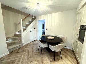 Photo 7- click for photo gallery